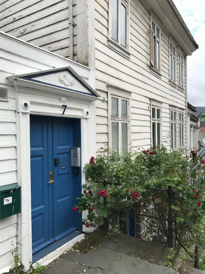 Urban Hostel Bryggen Bergen Exterior photo